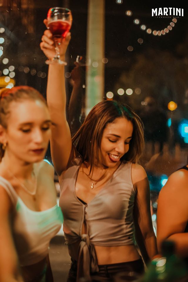 bares discotecas conocer chicas Chiclayo tener sexo
