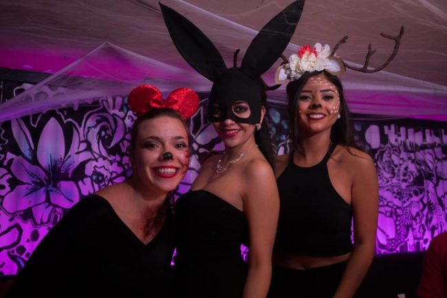 bares discotecas conocer chicas Antigua tener sexo
