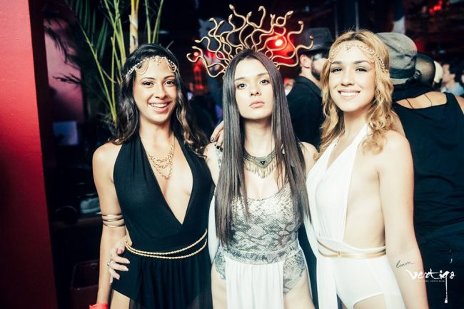 bares discotecas conocer chicas San José tener sexo